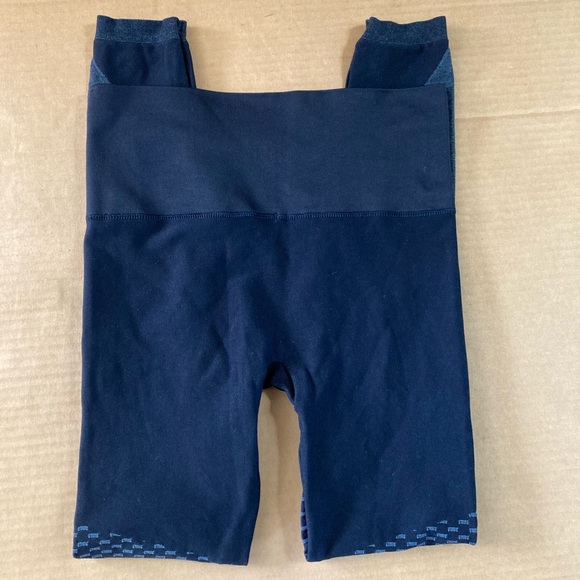 Spanx Look At Me Now Moto Leggings size S - Picture 12 of 15